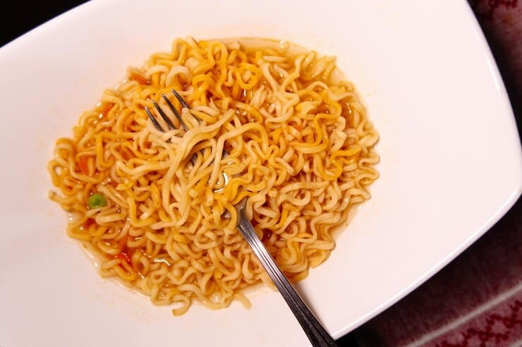 تصویر 4 از خرید نودل طعم ادویه کاری + قیمت فروش استثنایی